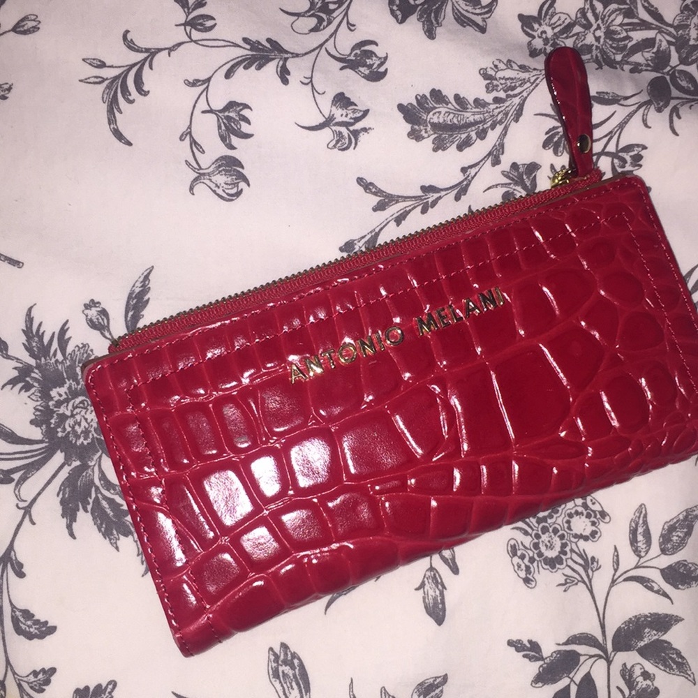 Antonio Melani wallet like new